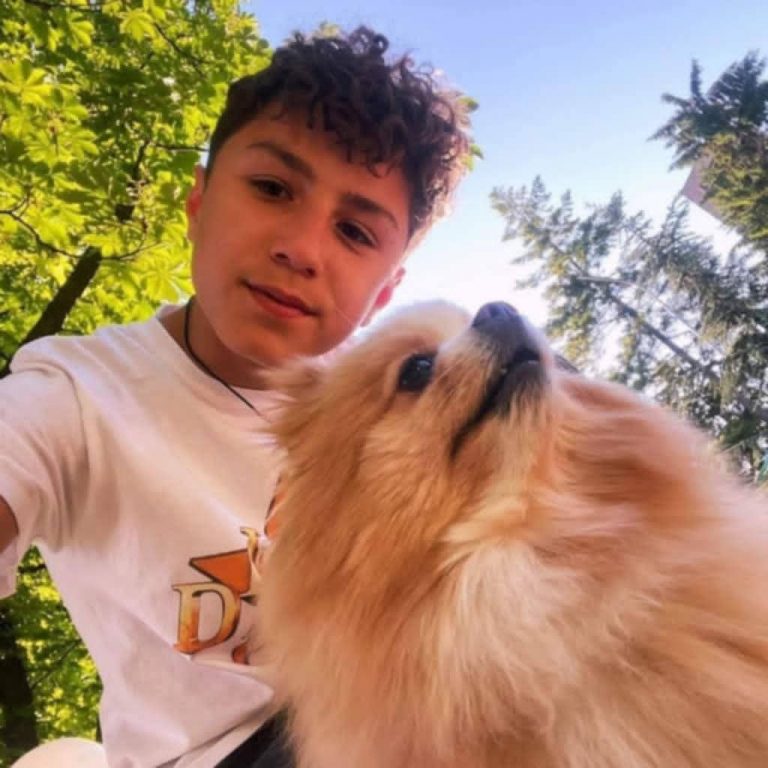 Култура | Осмокласник спечели безплатно издаване на негова книга