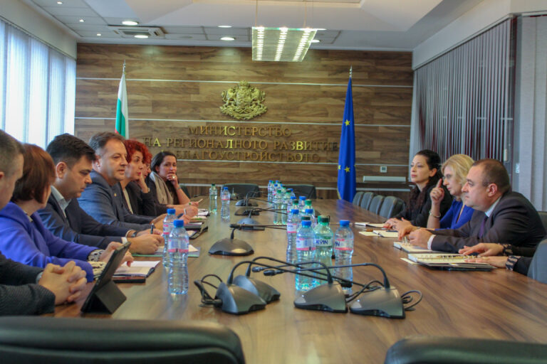 Даниел Панов и НСОРБ защитиха Програмата за общински проекти пред регионалния министър