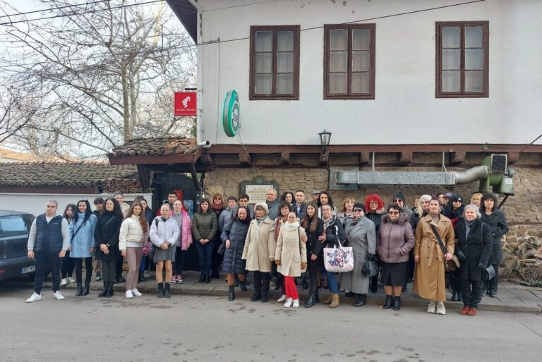 Свищов отбеляза 169 години от основаването на Първото българско читалище