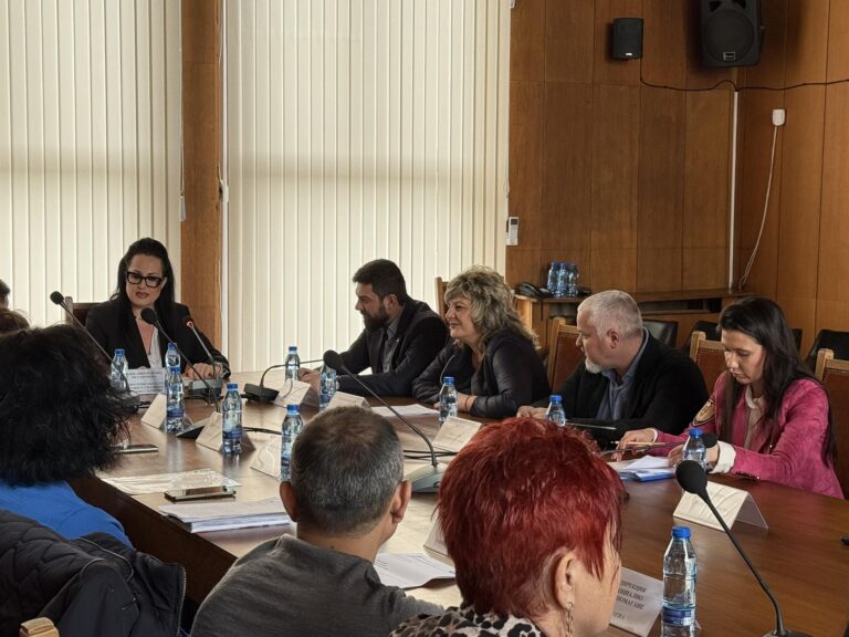 Общество | Пет деца от областта са върнати в образователната система през февруари