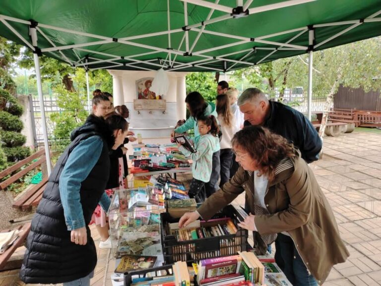 Книжен пазар събра 1150 лв. за болно дете