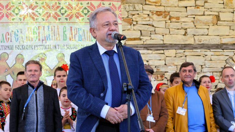 Арбанаси стана столица на българския фолклор