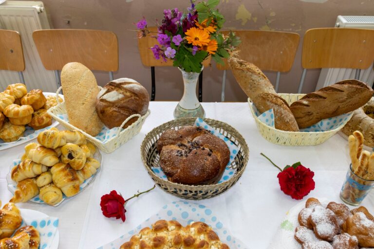 Бъдещи хлебари и сладкари показаха майсторските си умения в Стражица