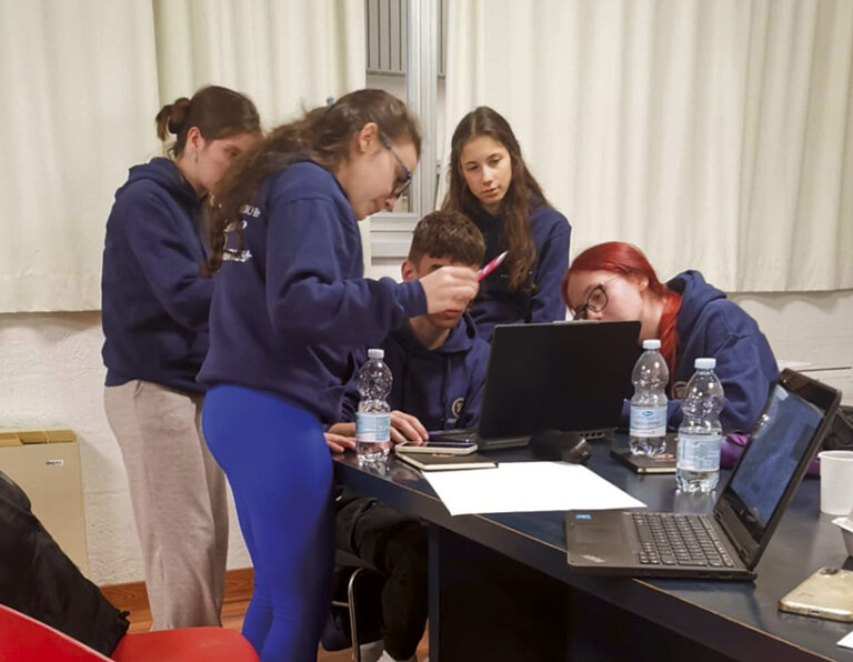 ПГСАГ “Ангел Попов” –  гр. Велико Търново,  реализира успешен проект  по Програма “ЕРАЗЪМ+”