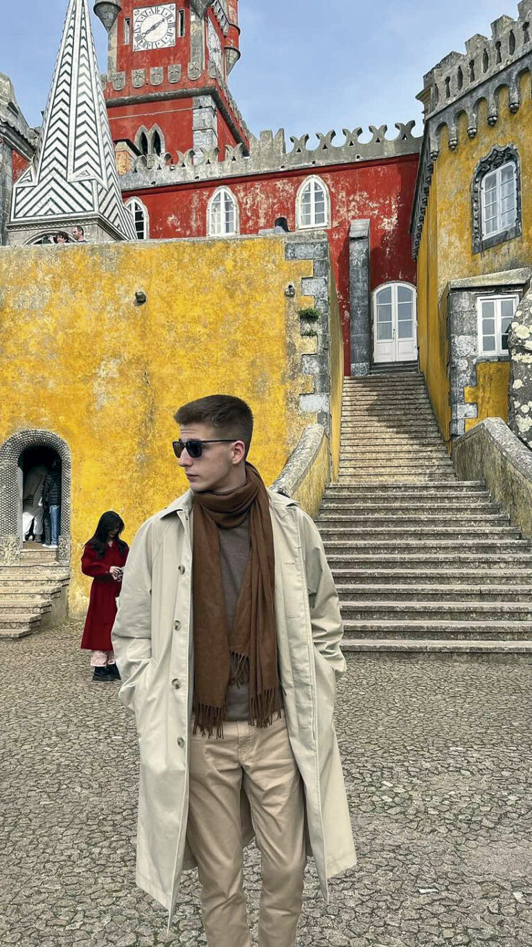 Носителят на Наградата “24 май”  Емануил Серафимов иска да се занимава с молекулен дизайн