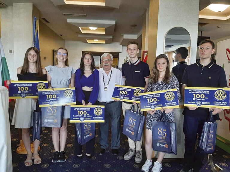 Носителят на Наградата “24 май”  Емануил Серафимов иска да се занимава с молекулен дизайн