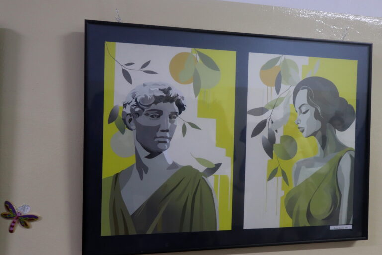 Ученици подредиха изложба „От молива до пиксела“