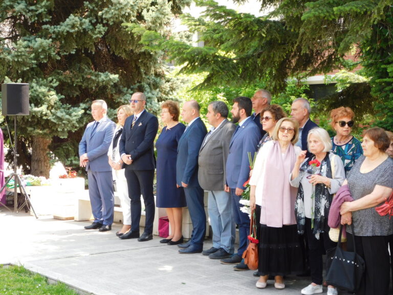 Горещи новини | Почетохме Деня на Ботев – 2 юни