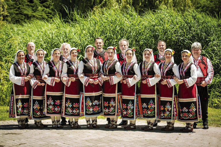 9 състава ще участват в първия Фестивал на фолклорните състави на българите в чужбина