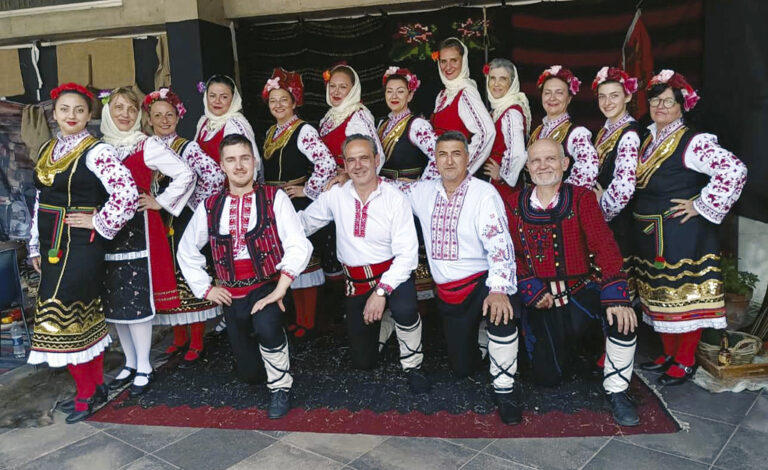 9 състава ще участват в първия Фестивал на фолклорните състави на българите в чужбина