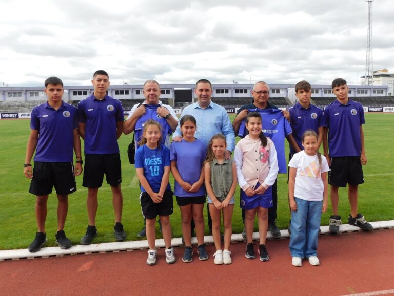 “Кроношпан“ става спонсор в „Етър“