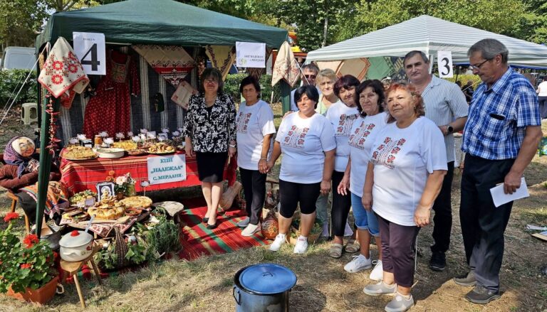 В Козаревец 12 казана с вкусна кокоша чорба се състезаваха за наградите на организаторите