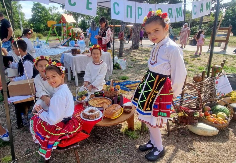 В Козаревец 12 казана с вкусна кокоша чорба се състезаваха за наградите на организаторите