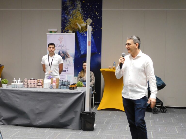 С уникални подаръци и сувенири впечатлява изложението в Бизнес Център Велико Търново