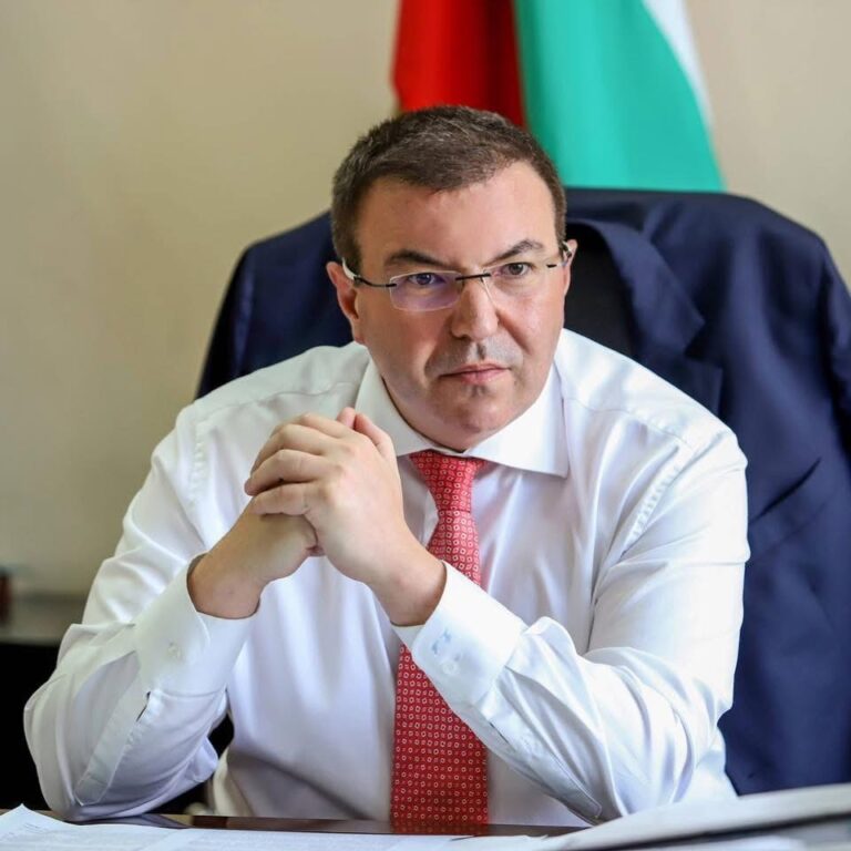 Проф. д-р Костадин Ангелов:  РИОСВ и РЗИ да предприемат незабавни мерки срещу  производствената дейност, която замърсява въздуха във Велико Търново
