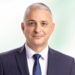 Най-четени | Ангел Янчев и Тодор Т. Батков: При остра водна криза „Кроношпан“ е консумирал средно по 572 360 литра вода на ден от яз. „Йовковци“