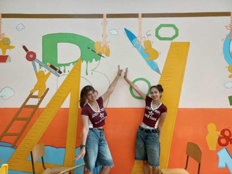 Фондация „Миролюбие” връчи първата си  награда на млад човек за добротворство