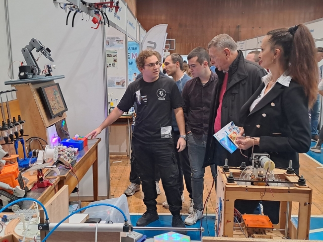 Национално изложение отново събира в Горна Оряховица блестящи млади умове