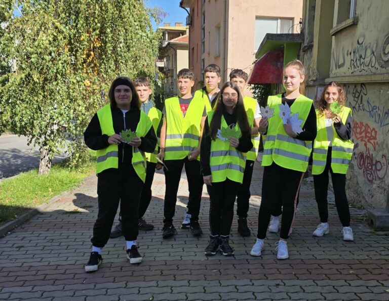 Общество | Ученици призоваха за внимание на пътя