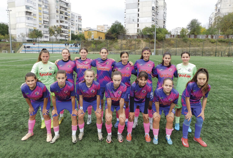 Спорт | Девойките на “Етър” биха “Пълдин” и оглавиха класирането в елита