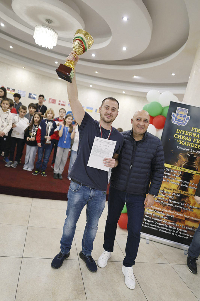 Спорт | Гм Радослав Димитров триумфира на Първия международен шахматен фестивал в Кърджали