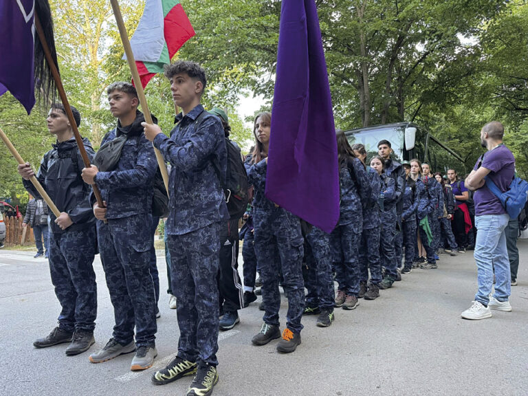 Общество | Туристическо дружество “Незабравка” във Велико Търново навърши 16 години