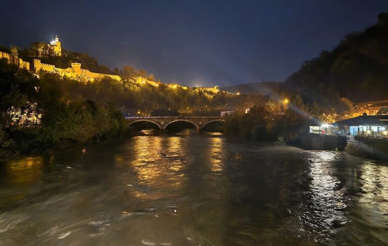 Янтра и Белица вдигнаха нивата си, няма залети къщи