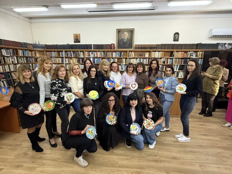 Общество | Жени ГЕРБ – Велико Търново, с  вдъхновяваща арт работилница