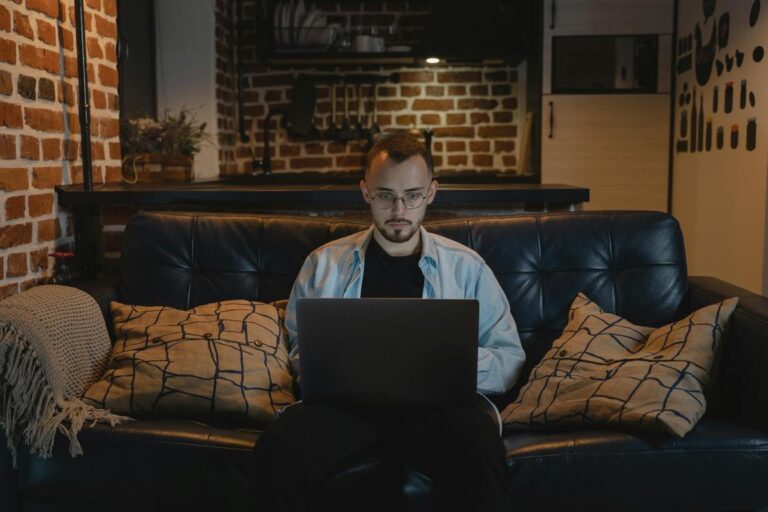 Общество | Как да си намерите дистанционна работа без опит?