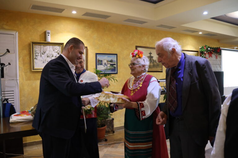 Лясковският клуб „Мазневска чешмичка“ отпразнува две важни годишнини в Деня на християнското семейство