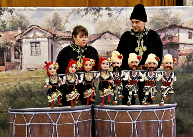 Култура | Хасковският театър „Дани и Деси“  гостува в Горна Оряховица и Елена