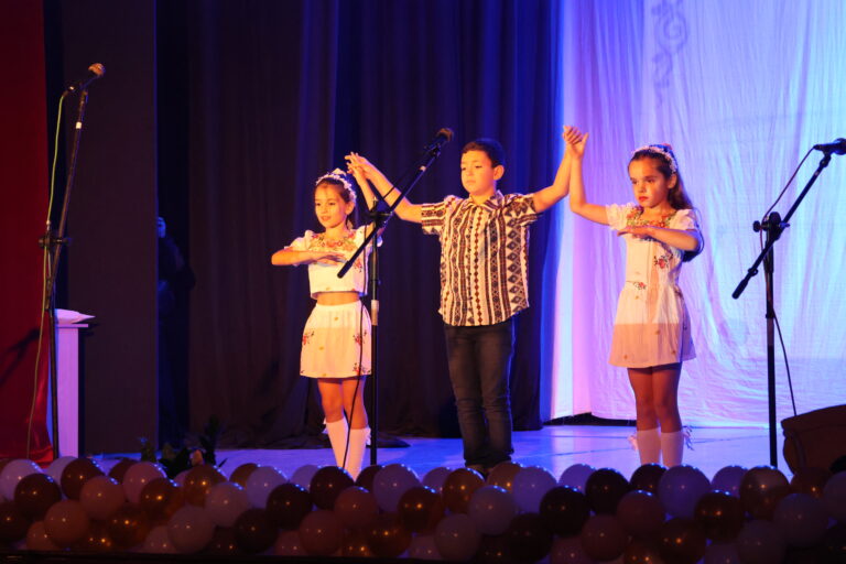 Лясковското начално училище почете патрона си Цани Гинчев по случай 190 години от рождението му