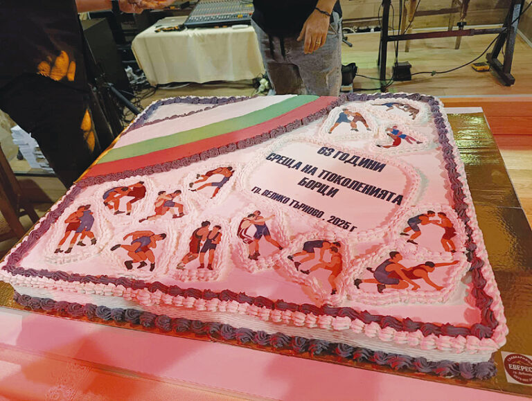 Среща на поколенията събра легенди на великотърновската борба