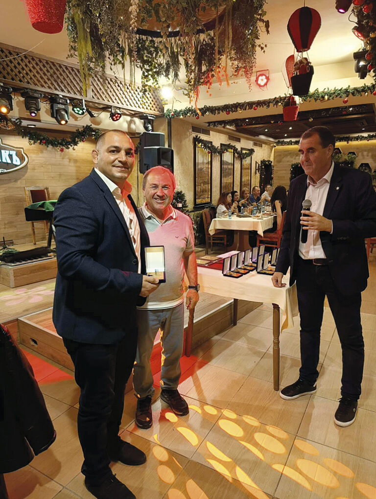 Среща на поколенията събра легенди на великотърновската борба