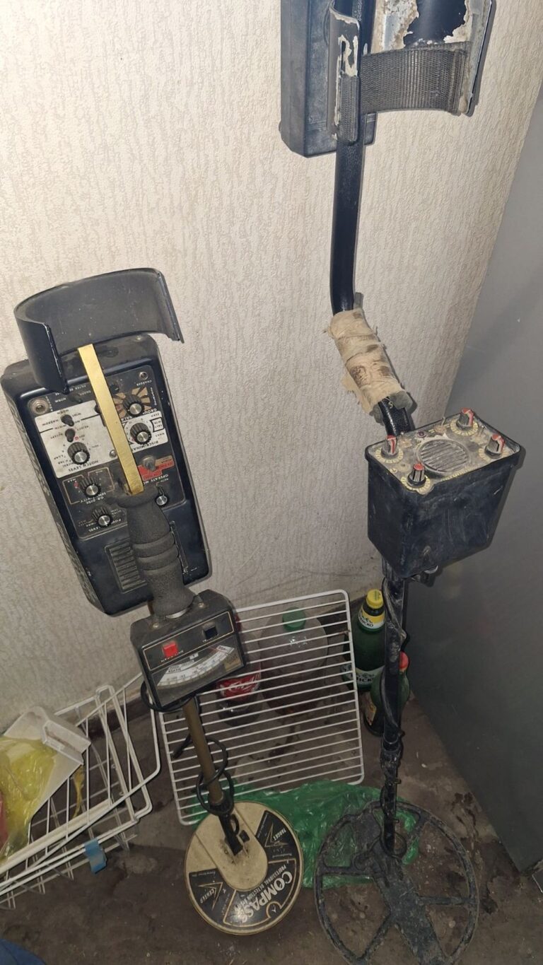 Спипаха артефакти и дрога в дома на имяняр