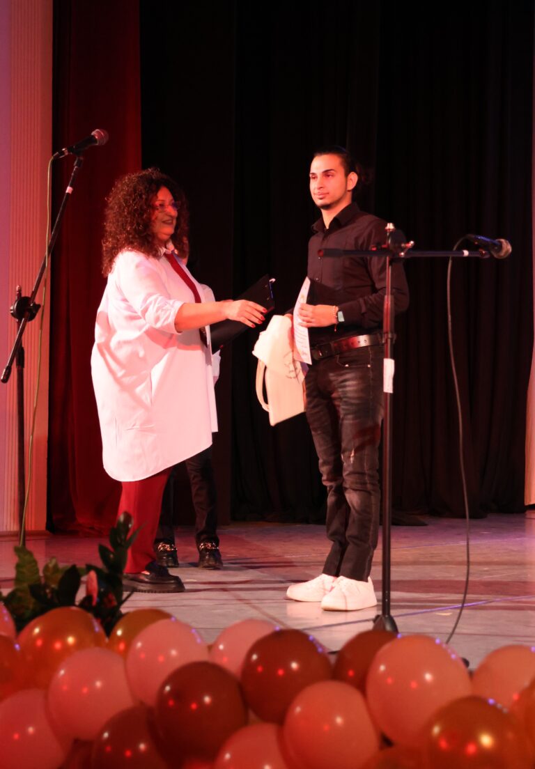 Лясковското начално училище почете патрона си Цани Гинчев по случай 190 години от рождението му