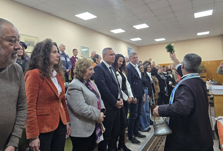 Емблематичният хор “Славянско единство” официално влезе в обновената си хорова зала