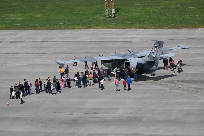 Николай Рашков: “Да отпаднат ограниченията за прием на пътнически самолети на летището”