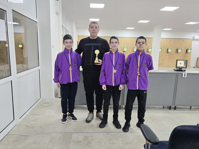 Спорт | Добрин Буров спечели купа “Дръстър”