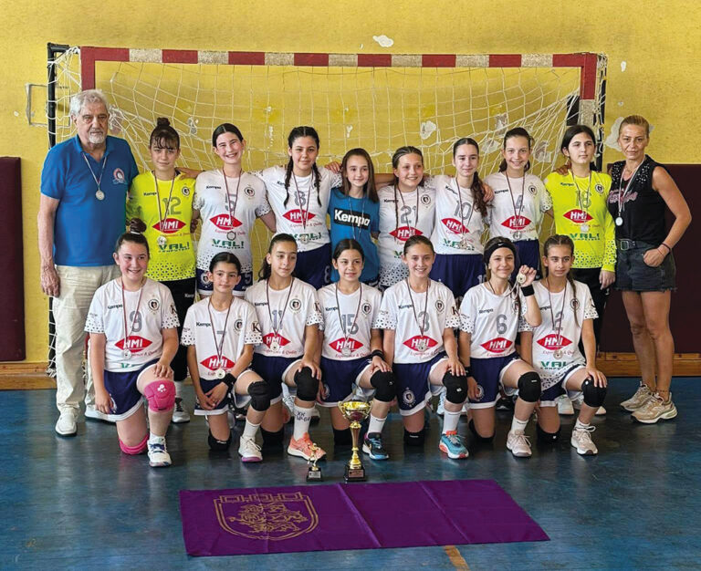 Спорт | Етърки биха  в Сливница,  завършват  есента втори