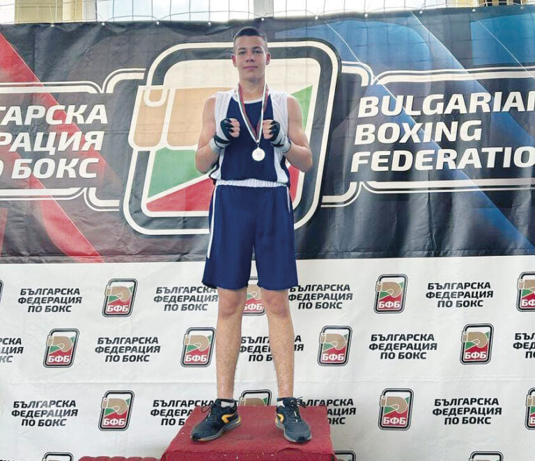 Спорт | Максим Кириллов от “Мания груп” с поредна шампионска титла