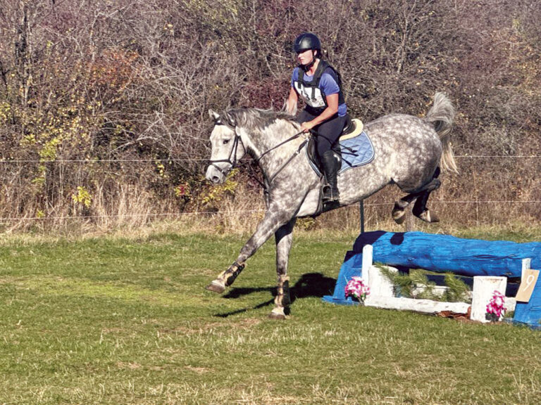 ККС “Калоян 92” обра медалите на държавното по всестранна езда