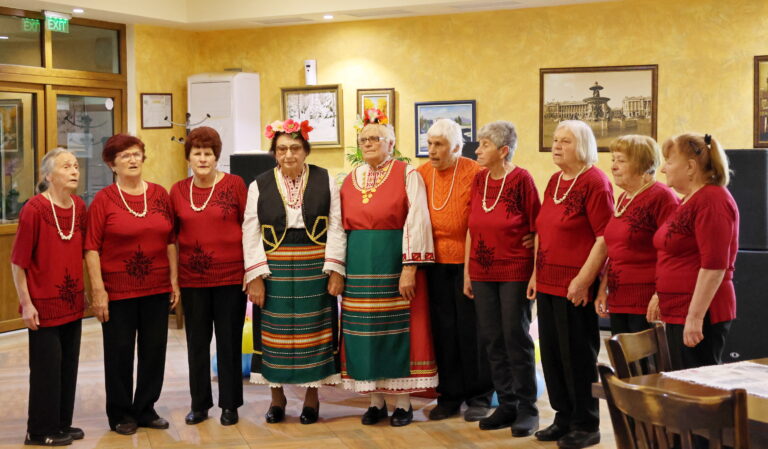 Лясковският клуб „Мазневска чешмичка“ отпразнува две важни годишнини в Деня на християнското семейство