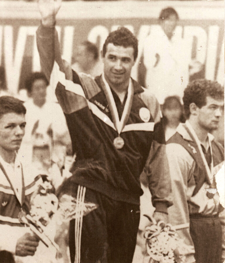 Смъртта на Атанас Комшев и началото на мутренската война