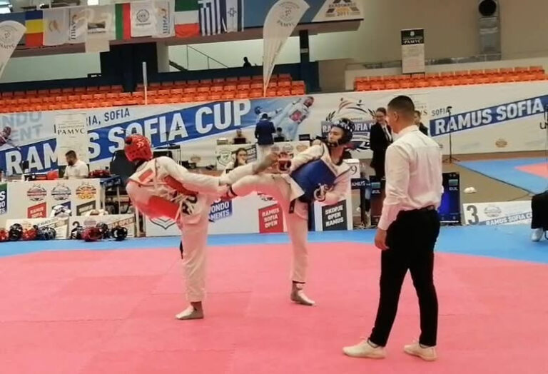 Спорт | Таекуондистите на “Инвикта” взеха 11 медала