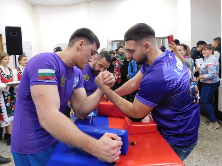 ПГТ „Д-р Васил Берон“ посрещна тържествено световния шампион Вилизар Михайлов