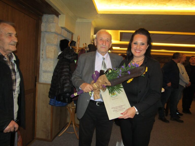 Горещи новини | 80 години навърши доайенът на следователите във Велико Търново Радко Йончев