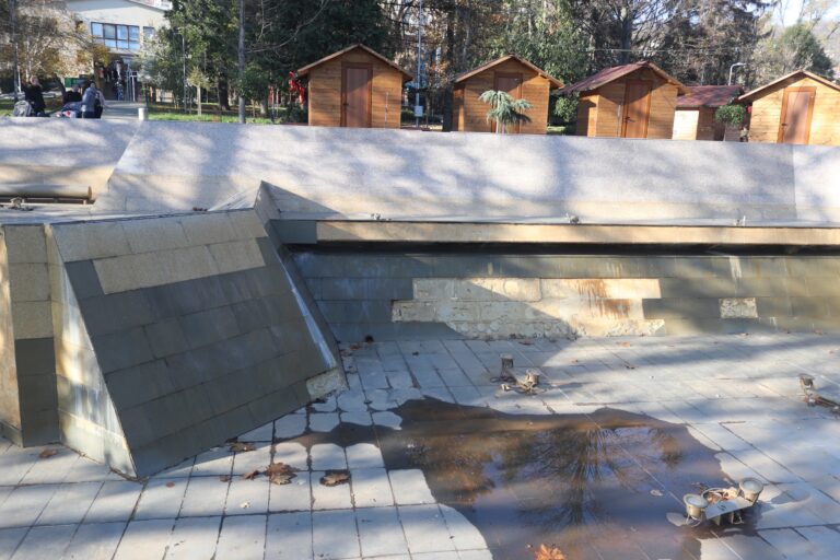 Велико Търново | Питат кмета Панов за състоянието  на фонтана в парка „Марно поле“