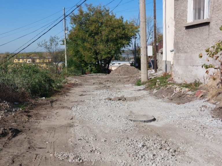 Започна последният етап от аварийния ремонт на улица в Свищов