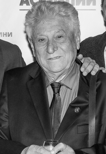 Напусна ни фармацевтът Марин Згурев